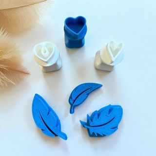 Razítka srdíček a otisky peříček #kraftitka #tvoreni #razitka #srdicka #pericka #otisky